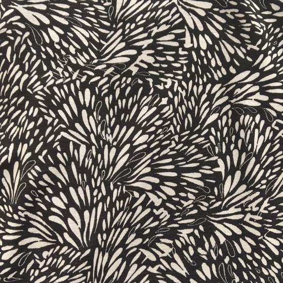 Elle Dressy Tank - Picture 4 of 4